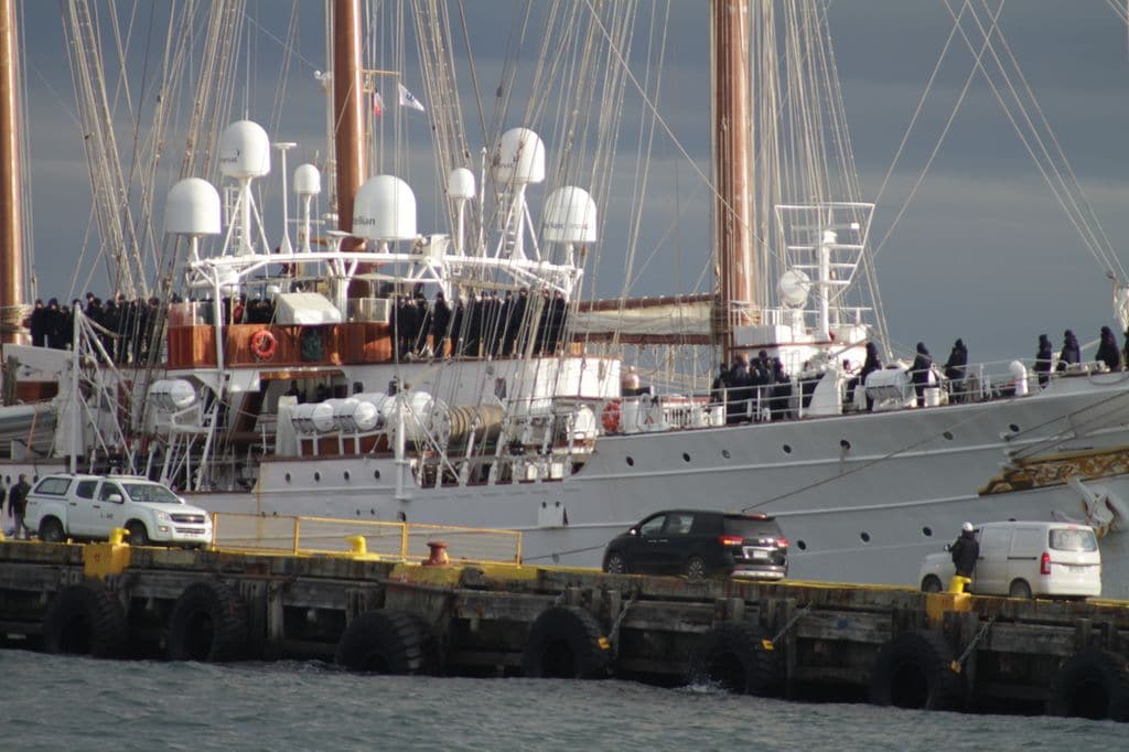 La princesa Leonor llega con el Juan Sebastián de Elcano a Punta Arenas (Chile) 