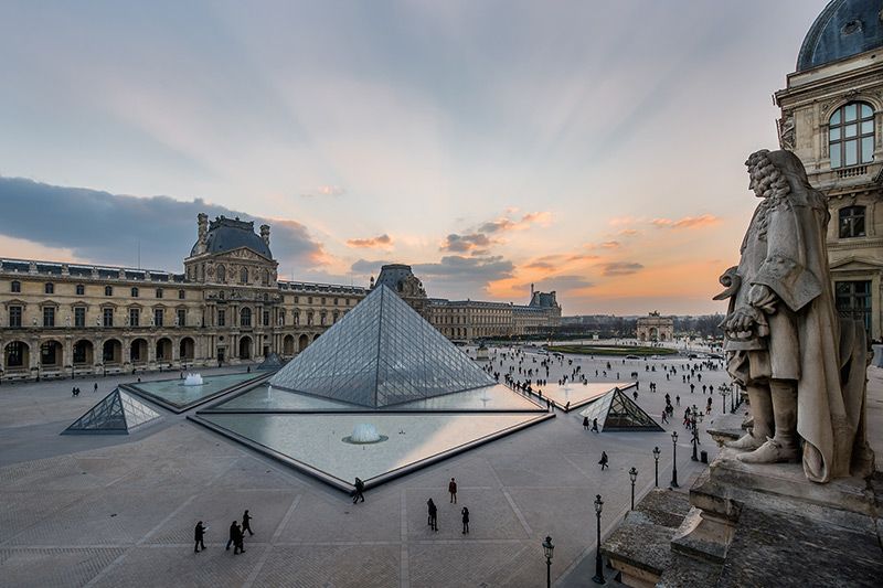 Palais du Louvre Paris