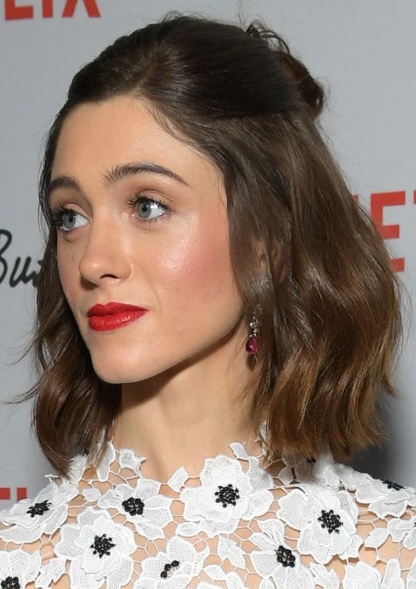 natalia dyer castano oscuro