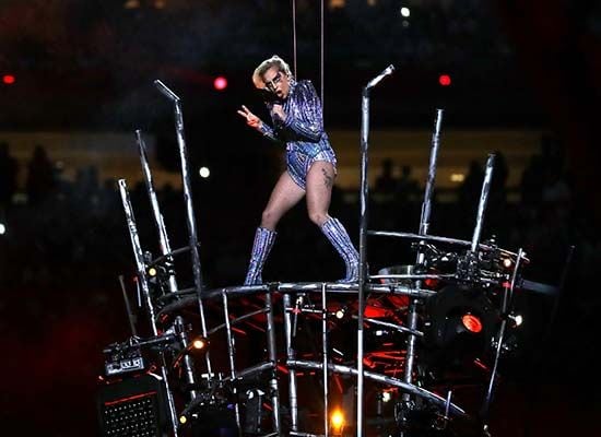 actuacion_lady_gaga_super_bowl_1