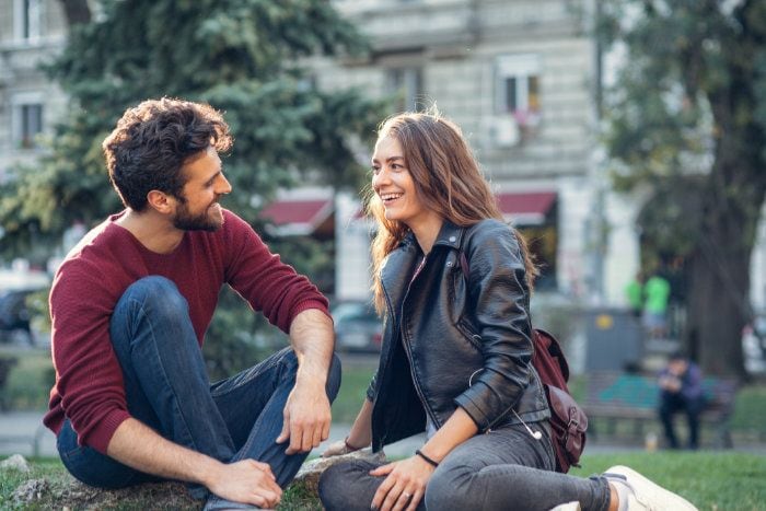 pareja en su primera cita