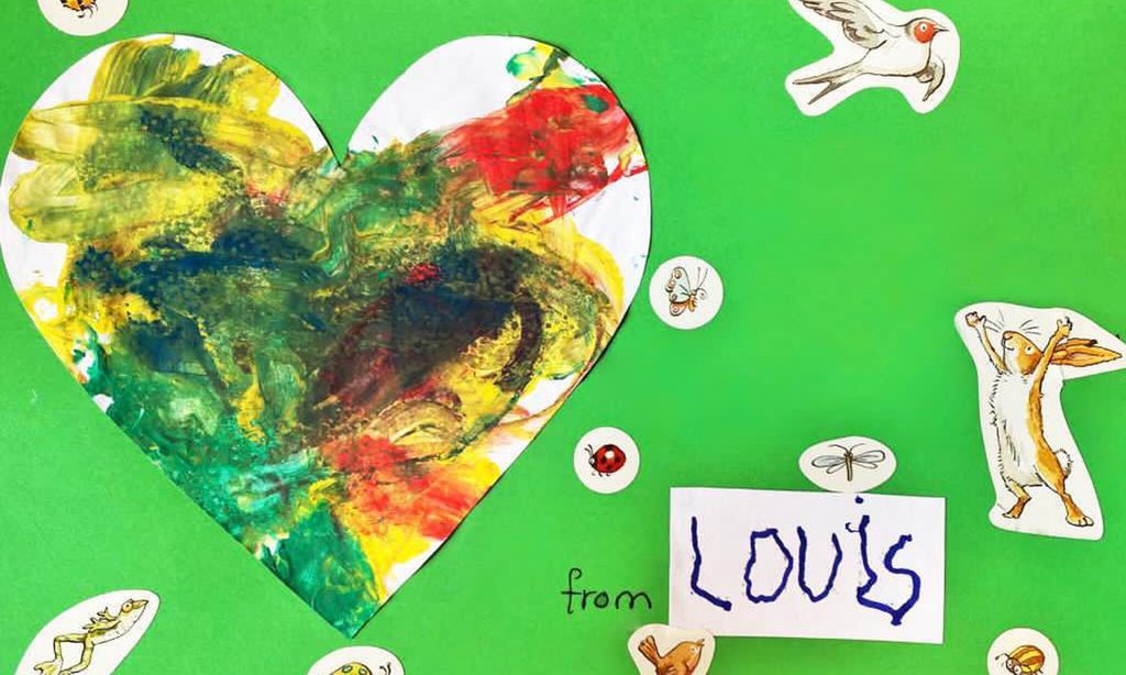 Prince Louis makes Mother\'s Day card