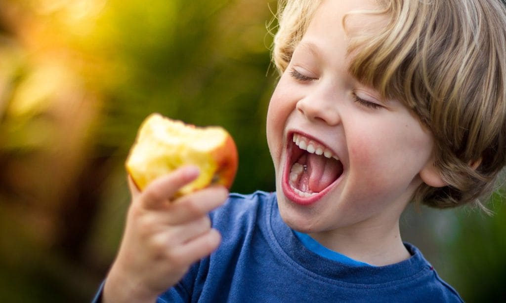 ni o comiendo