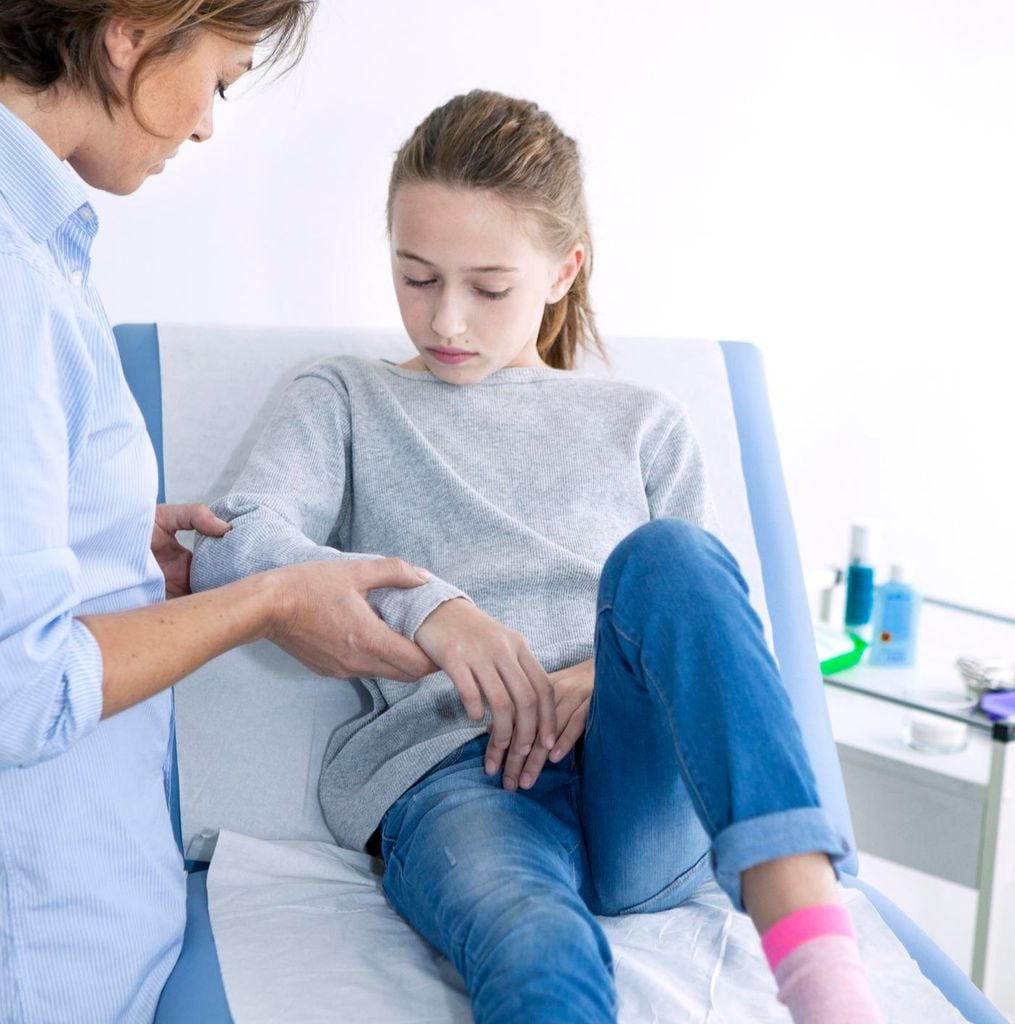 Adolescente en el médico