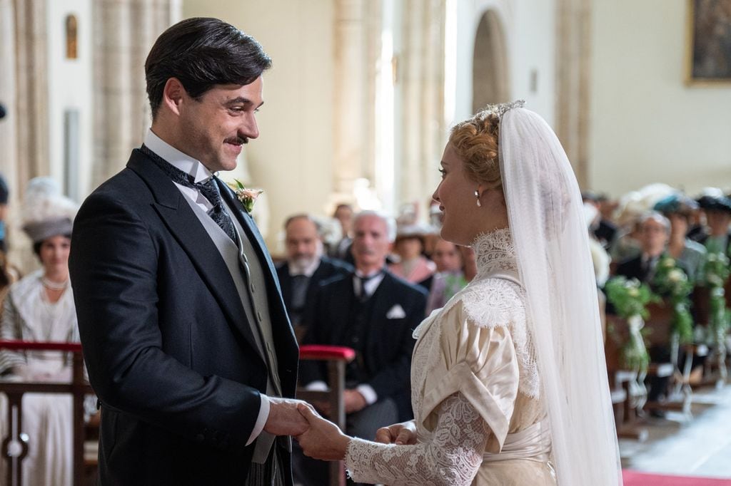 'La Promesa' se viste de gala para la boda de Jana y Manuel: recordamos la historia de amor de los protagonistas