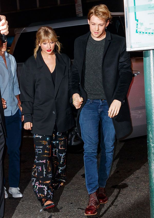 Taylor Swift y Joe Alwyn en Nueva York en 2019