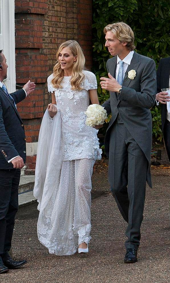 poppy delevingne luci un vestido de novia de chanel