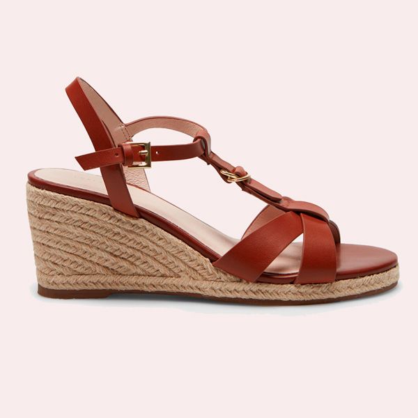 sandalias marrones