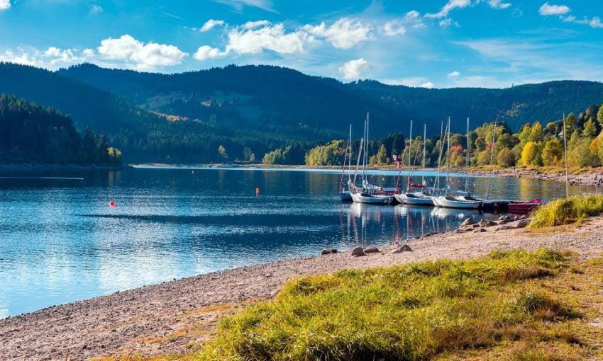 lago schluch en la selva negra alemania