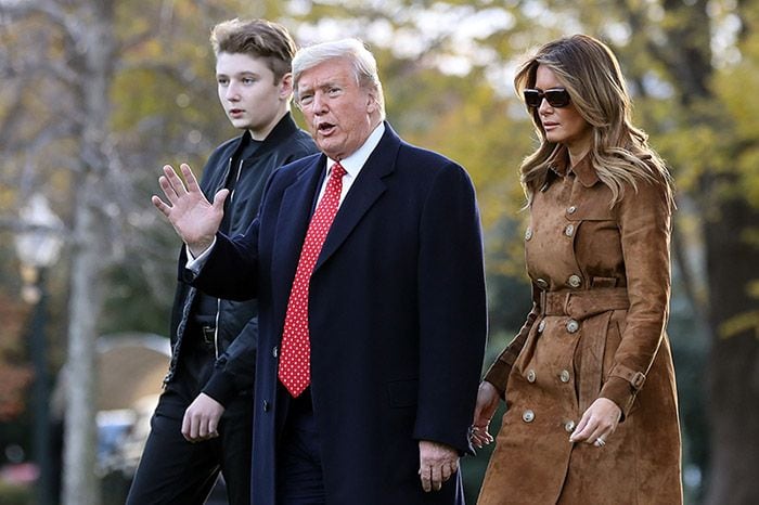 Barron Trump, con sus padres. Donald y Melania Trump