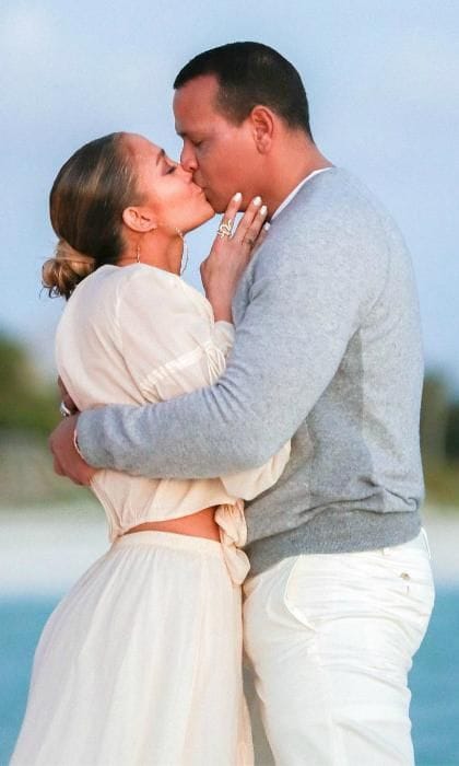 jennifer lopez alex rodriguez kiss