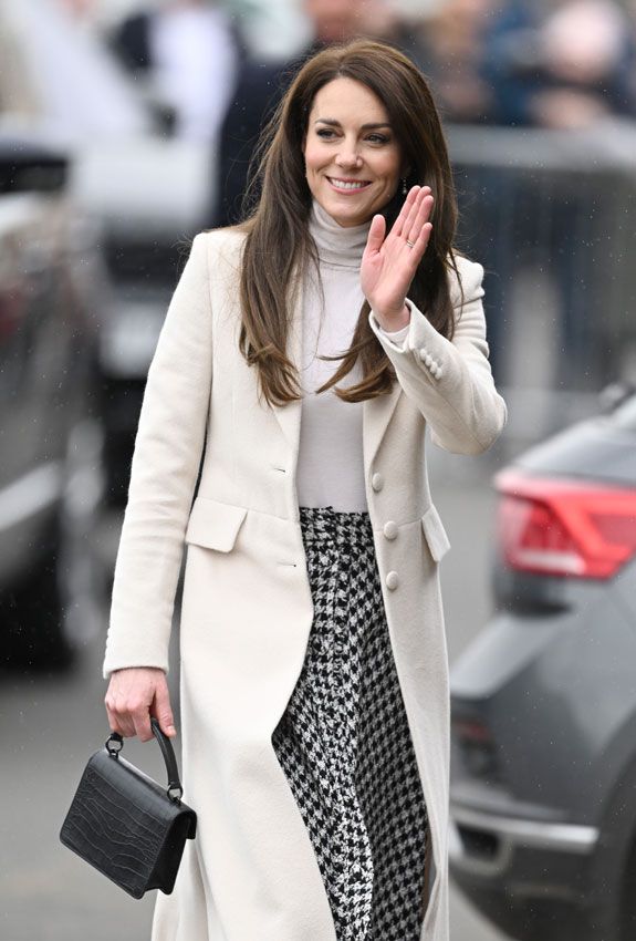 Kate Middleton estrena en 2023 una falda de Zara de 2019
