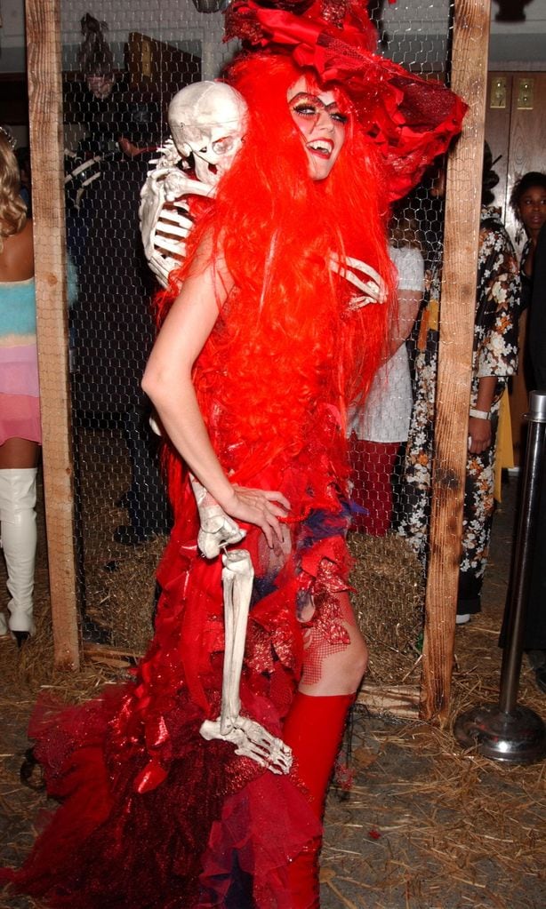 10 31 2004 heidi klum 39 s 5th annual halloween party