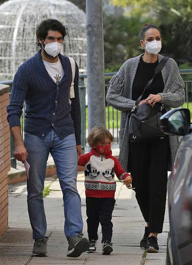 Cayetano Rivera, Eva González y su hijo