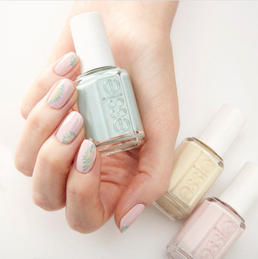 essie