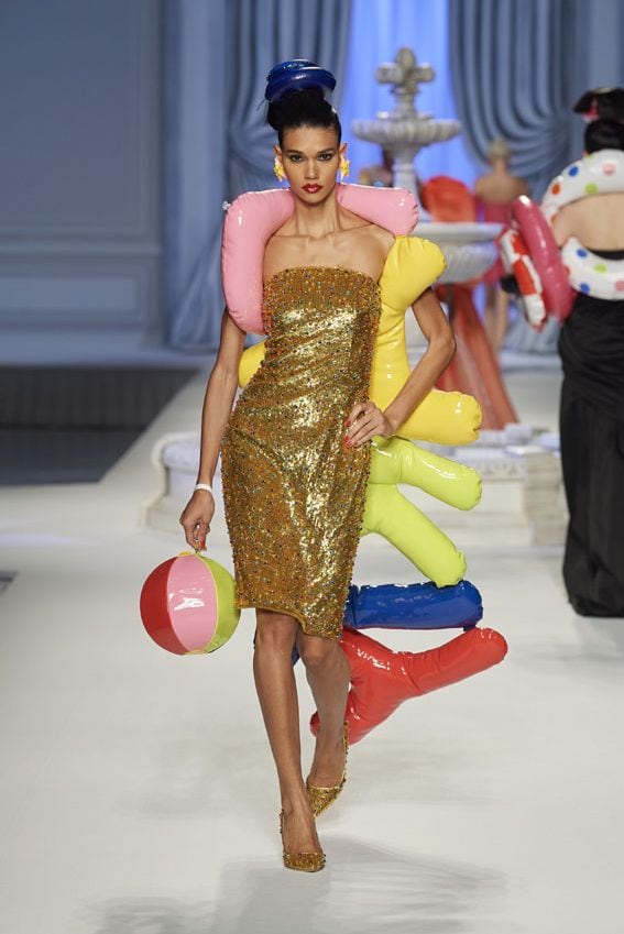 moschino052a