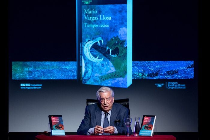 Mario Vargas Llosa en la presentación de su nuevo libro