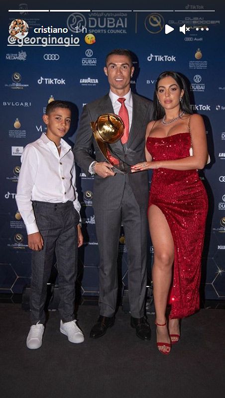 Cristiano Ronaldo con Georgina Rodríguez y su hijo