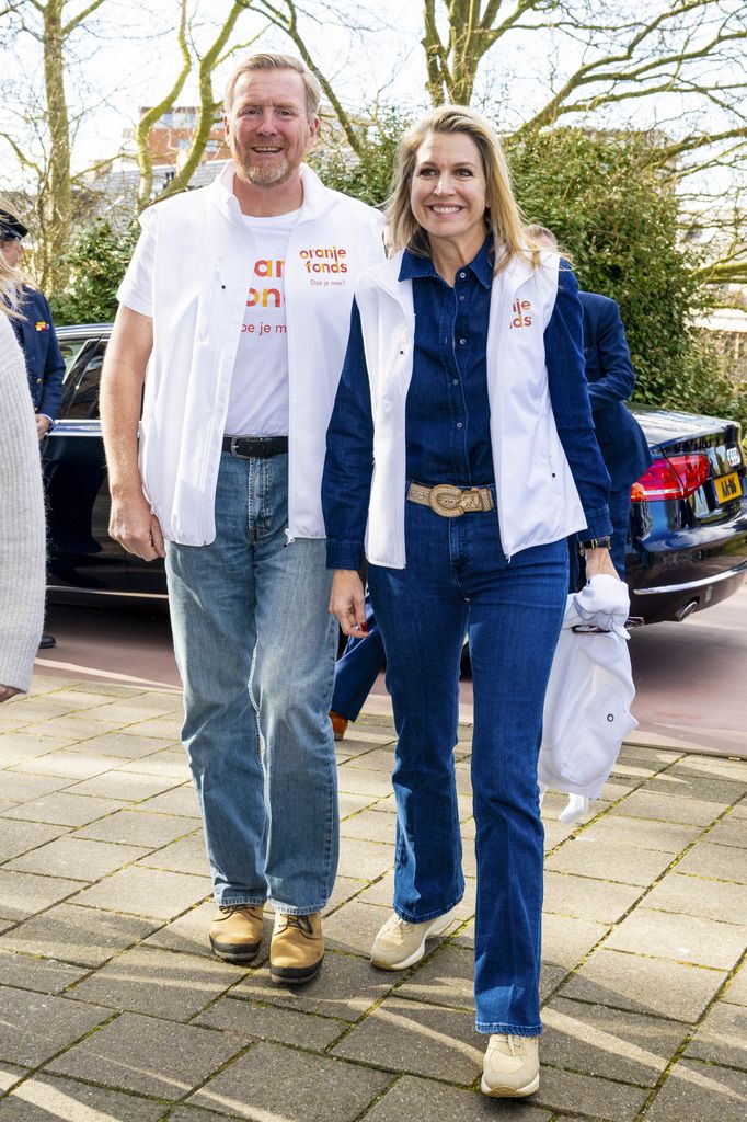 The Kings of the Netherlands combined their outfits, both with jeans 