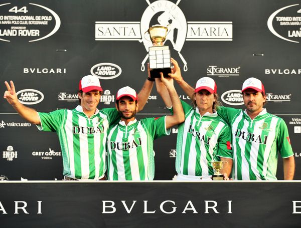 Dubai Polo Team campeones de la Copa Bulgari. Alejo Taranco, Rashid Albwardi, Martin Valent y Adolfo Cambiaso
