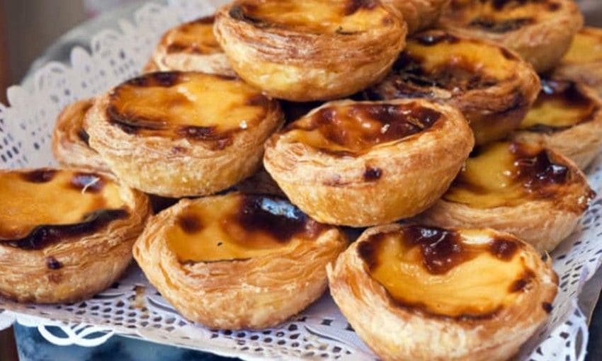 Los auténticos Pastéis de Belém nacen en el taller secreto de la confitería Pastéis de Belén en la Rúa de Belém, 84.