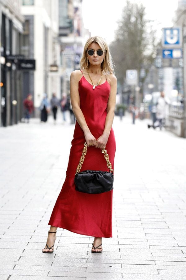 look vestido rojo