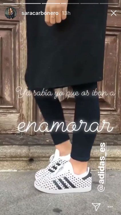 Sara Carbonero con sneakers de Adidas en su cuenta de Instagram