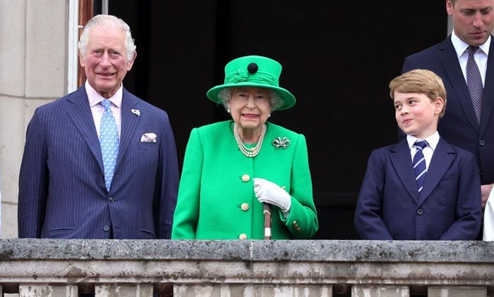 Isabel II, Carlos de Inglaterra y George de Cambridge