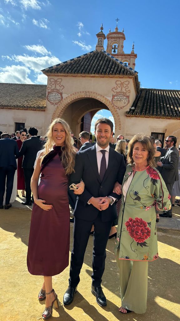 Matías Prats Jr, junto a su hermana, Marta Prats, y su madre, Maite Chacón. 