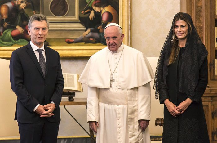 El 27 de febrero el Papa Francisco -de origen argentino- recibió al Mauricio Macri y a Juliana Awada en el Vaticano
