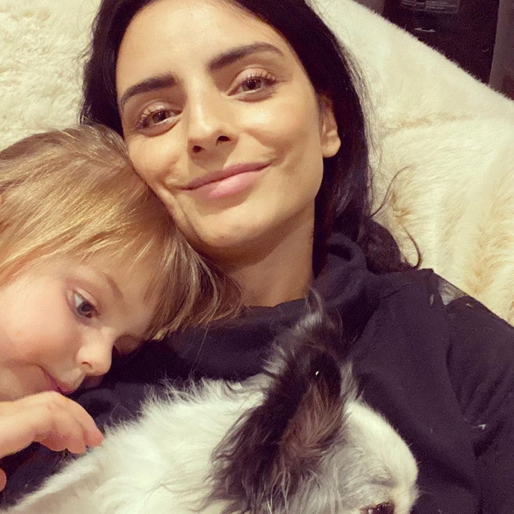 aislinn derbez y su hija kailani