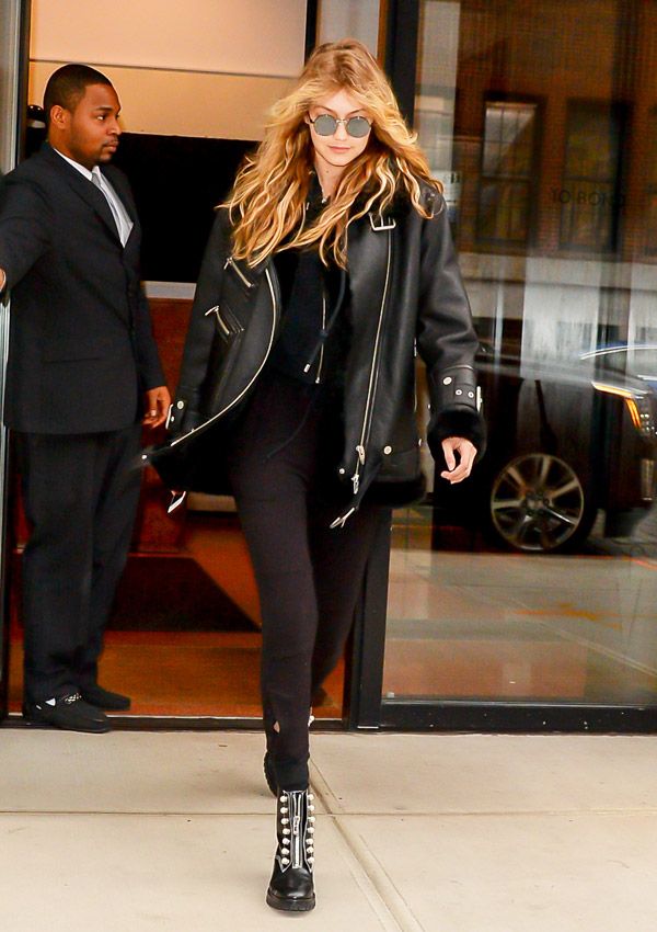 kaia_gerber_looks_negro_3a