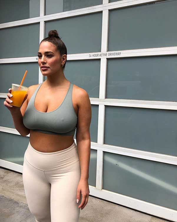 Ashley Graham ha retomado su rutina de ejercicios