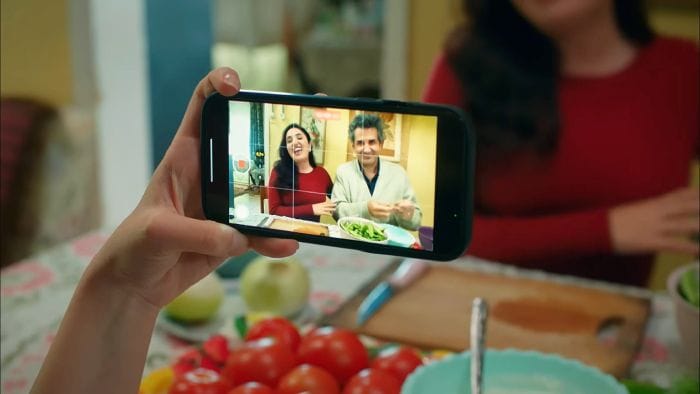'Hermanos': Segül abre un canal de cocina en internet y convence a Orhan para que la ayude