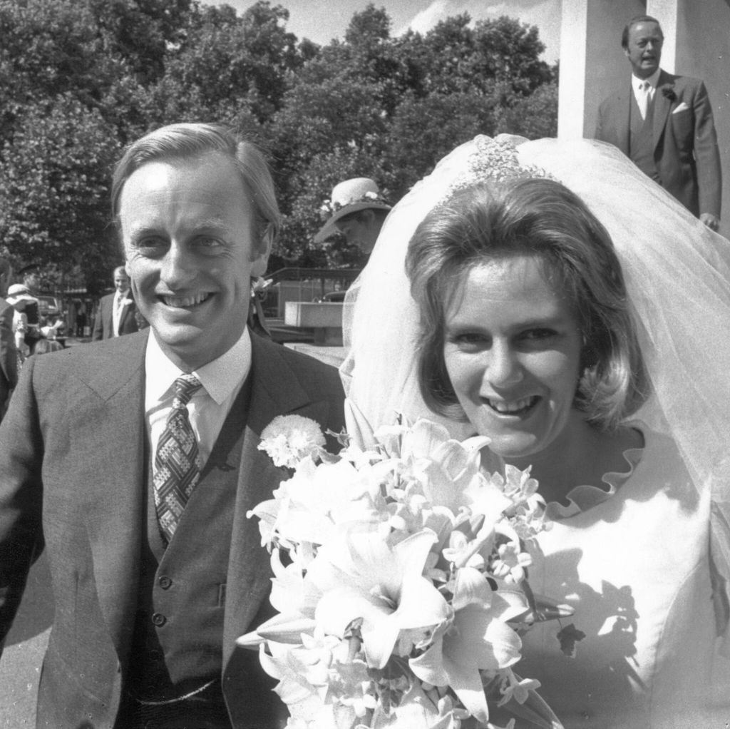 Camilla Shand en su boda con el capitán Andrew Parker Bowles