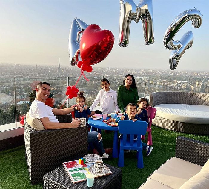 Cristiano Ronaldo y su familia