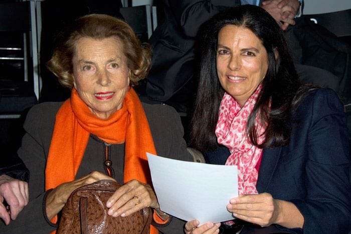 Françoise Bettencourt, heredera del imperio  de L'Oréal, junto a su madre, Liliane