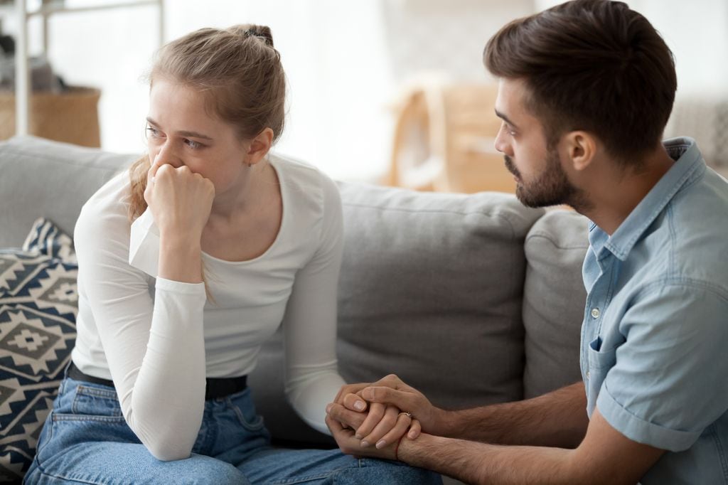 Pareja triste por problemas de fertilidad