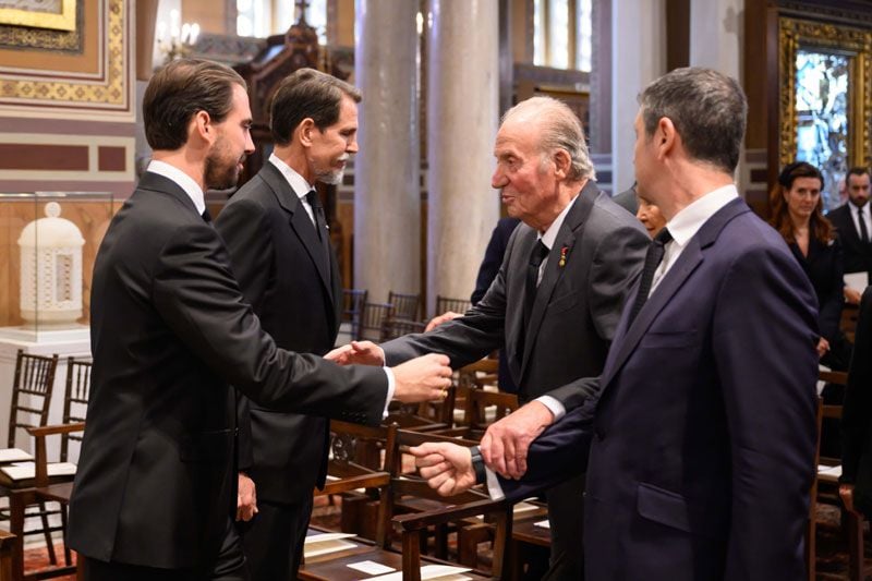 Rey Juan Carlos con Pablo y Philippos de Grecia