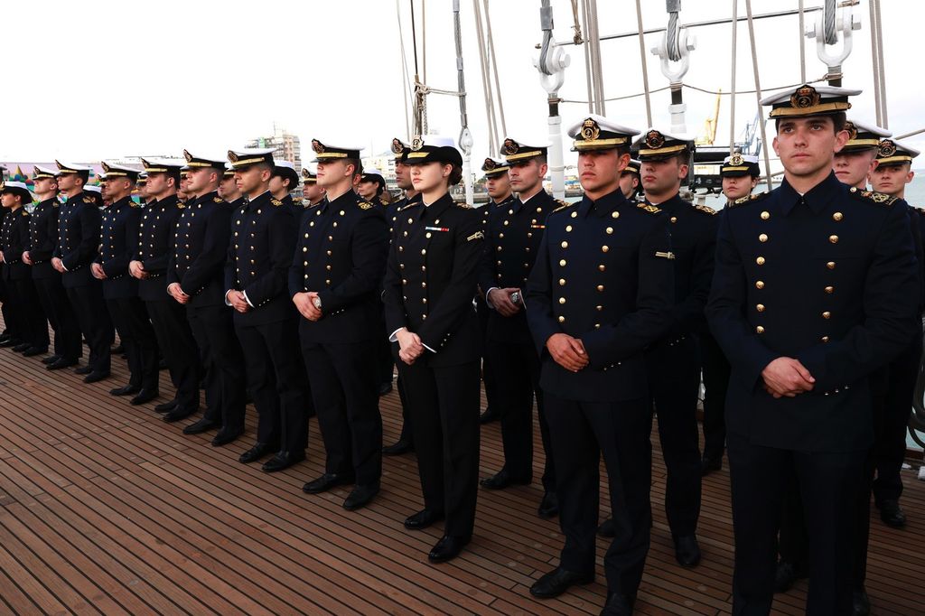 La princesa Leonor se embarca en el Juan Sebastian Elcano