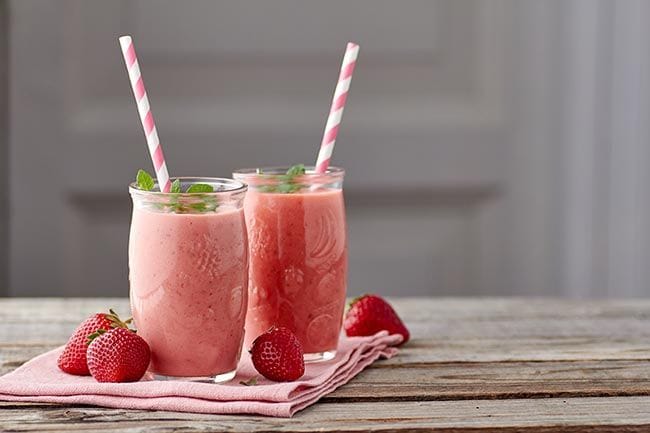 BATIDO DE FRESAS Y COCO