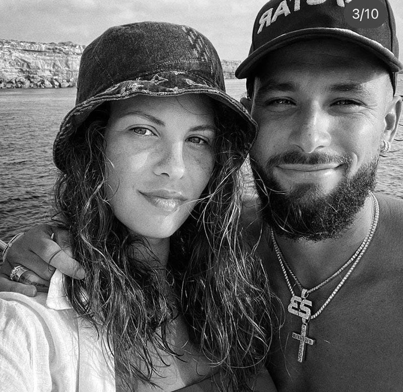 Jessica Bueno y Jota Peleteiro en Ibiza