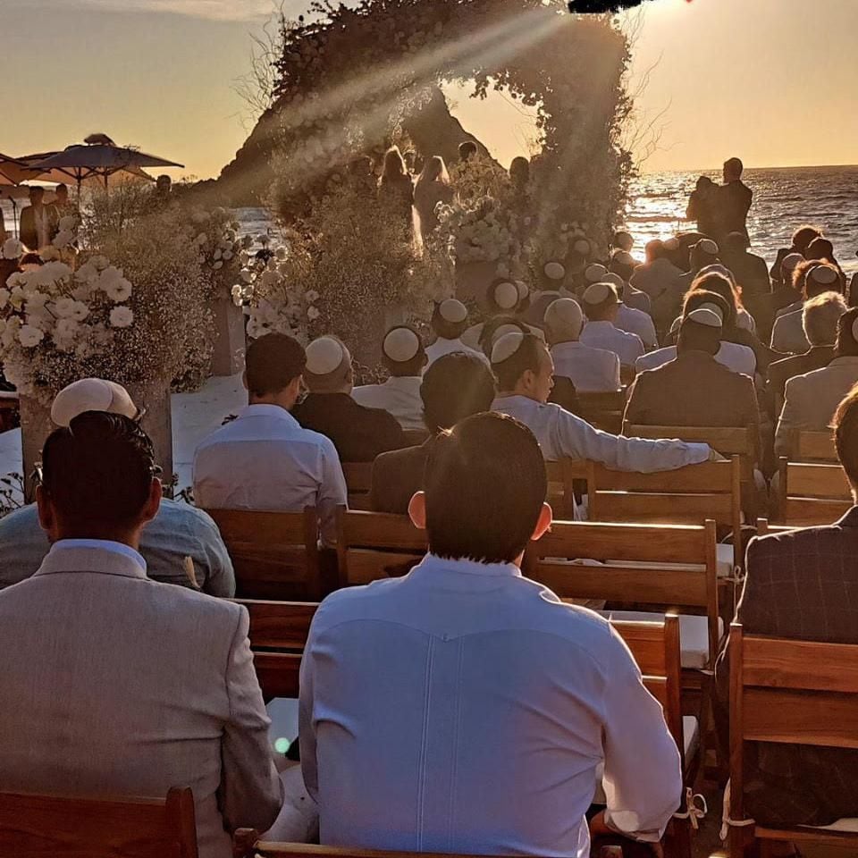 Boda de Therese, hija de Adela Micha