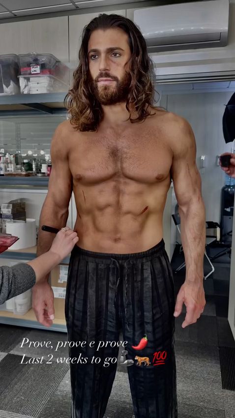 El actor ha tenido que perder más de diez kilos para el papel de 'Sandokán'