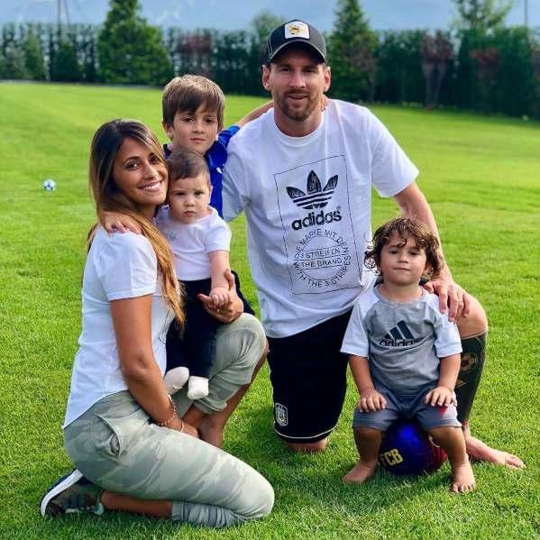 antonela-rocuzzo-messi-familia-2