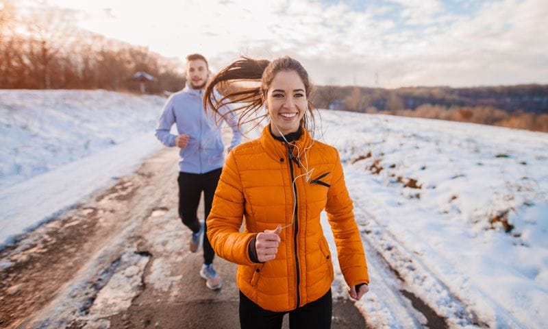 pareja corriendo