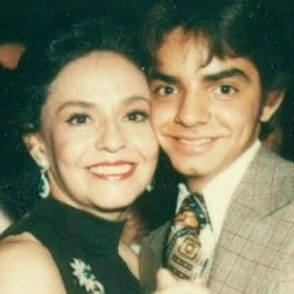 Eugenio Derbez y su mamá