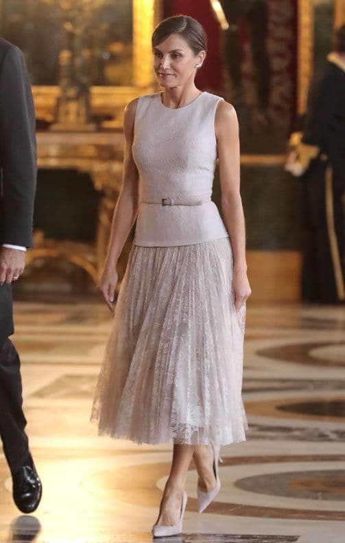 reina letizia 20a