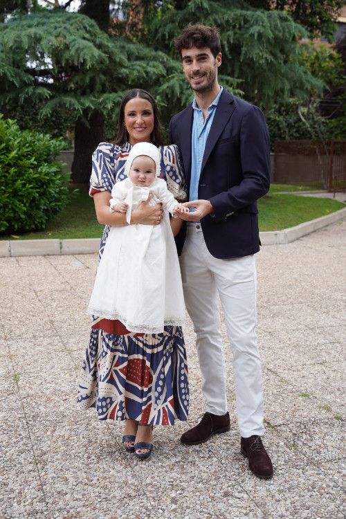 Marta Pombo bautiza a su hija Matilda el mismo día que celebra su pedida de mano con Luis Zamalloa 