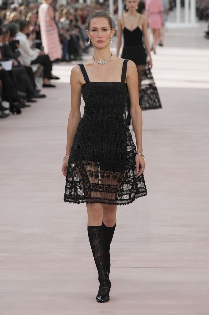 Paris Fashion Week: Chanel Primavera/Verano 2025